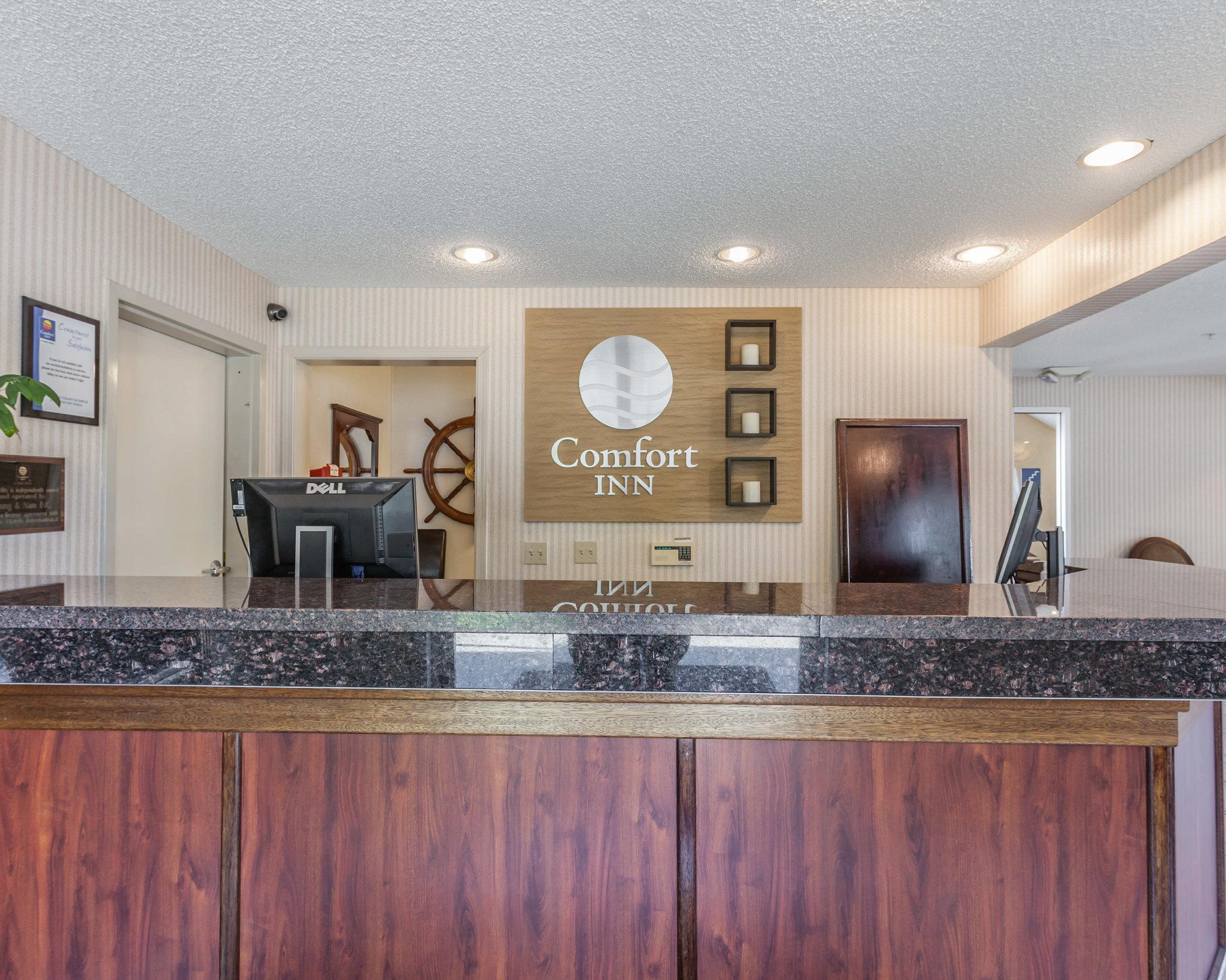 Comfort Inn On The Bay Port Orchard Exterior photo